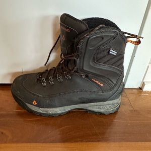 Vasque Ultra Dry 400 Gram Boots Mens Size 10 Black Waterproof Leather Thinsulate